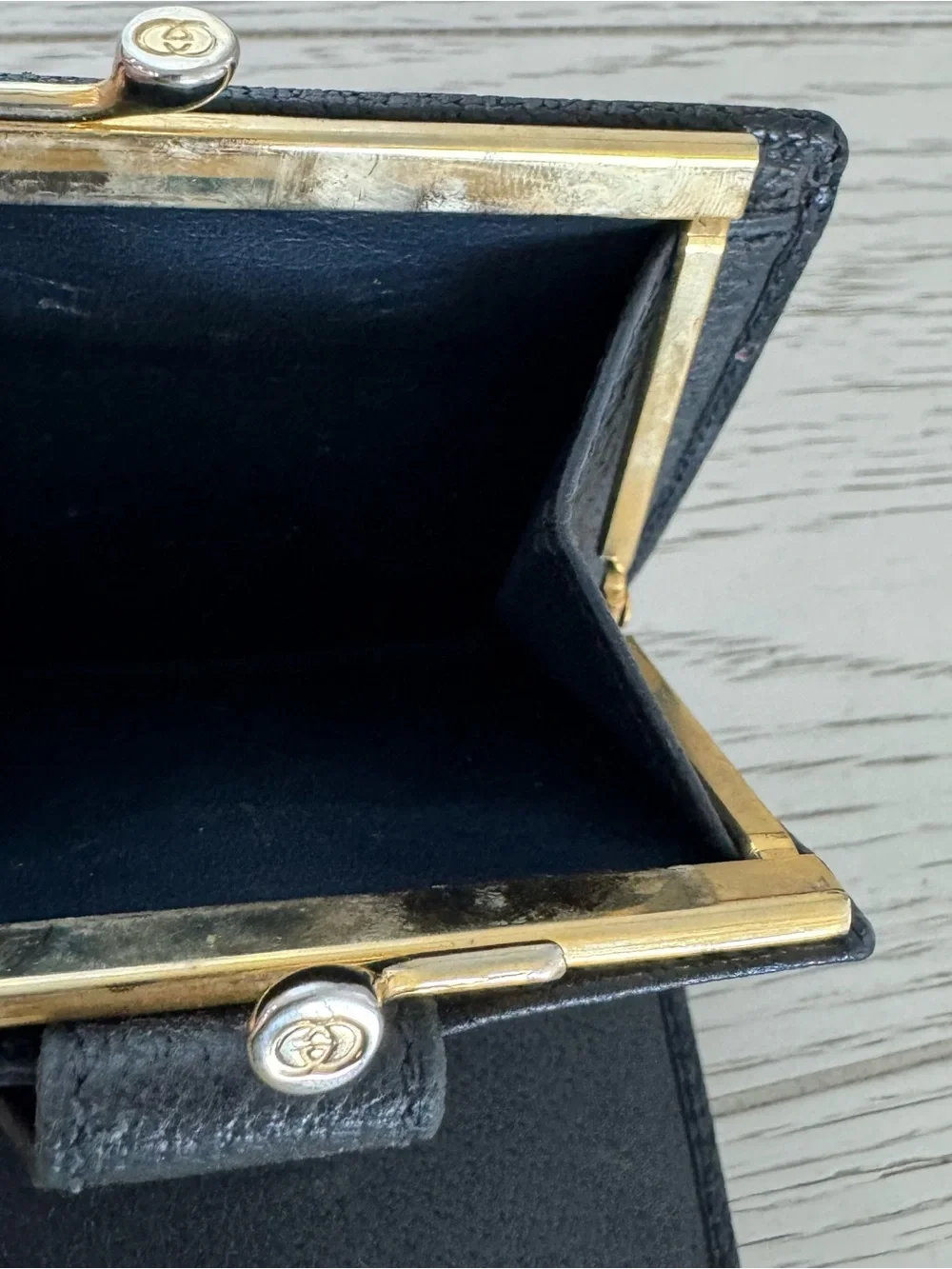 Gucci Monogram Compact Card Case in Beige and Black with Gold Logo